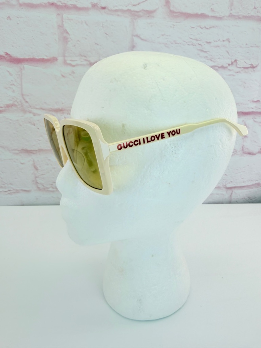 Gucci Cream 'I Love You' Square Sunglasses GG0567SAN - Picture 4 of 13